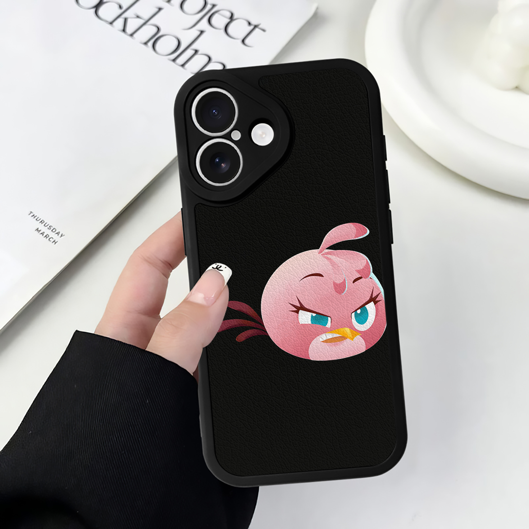 （画像用） Angry Birds アングリーバード 【iPhone 16シリーズ対応】シリコンスマホケース（レザー調） 材質：シリコン